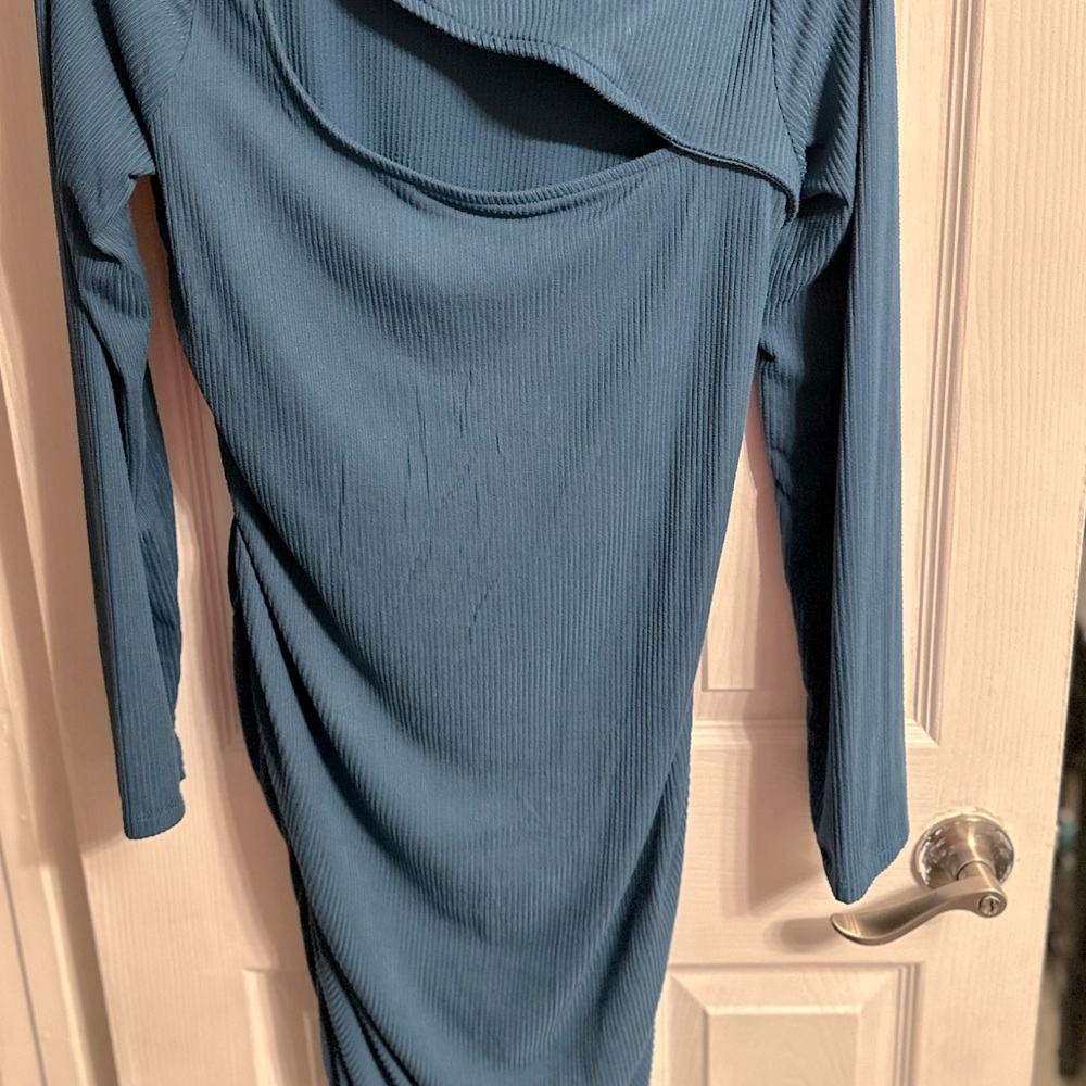 NWT ULTRA FLIRT L/S CUTOUT RUCHED DRESS